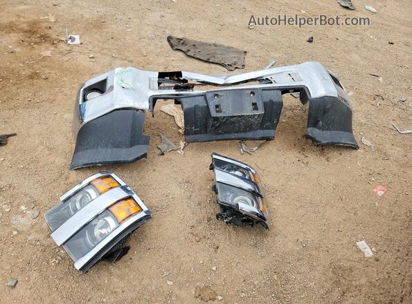 1GC1KWE83GF270010 2016 CHEVROLET SILVERADO White Engine compartment view