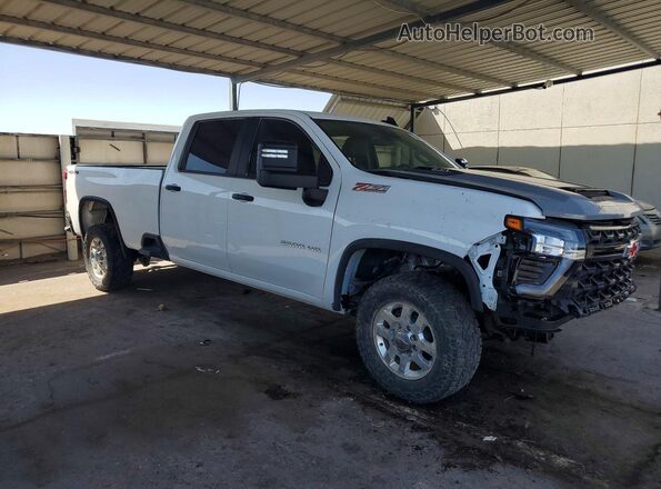 1GC1YLE74RF363500 2024 CHEVROLET SILVERADO Двухцветный Вид салона спереди