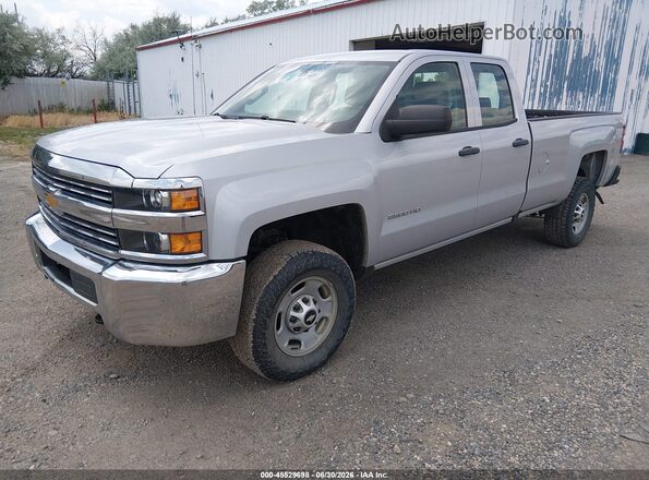 1GC2KUEG0HZ335203 2017 CHEVROLET SILVERADO Silver Przód lewy
