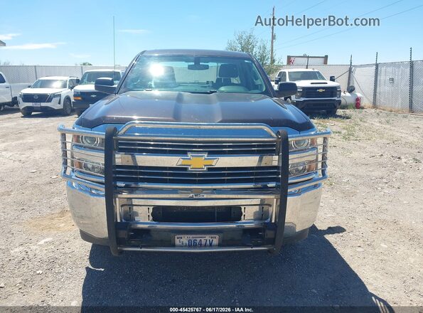 1GC2KUEG2JZ285619 2018 CHEVROLET SILVERADO Black Вид задньої частини салону