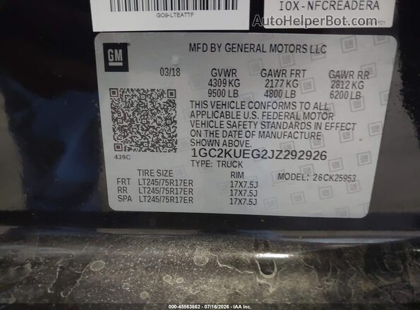 1GC2KUEG2JZ292926 2018 CHEVROLET SILVERADO Dark Brown Vista del compartimento del motor