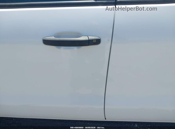1GC2KUEG3JZ289274 2018 CHEVROLET SILVERADO Белый Вид задней части салона