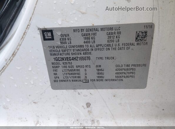 1GC2KVEG4HZ165076 2017 CHEVROLET SILVERADO White Vista del compartimento del motor