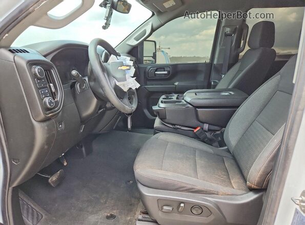 1GC4KMEY7SF170292 2025 CHEVROLET SILVERADO White Widok wnętrza z przodu