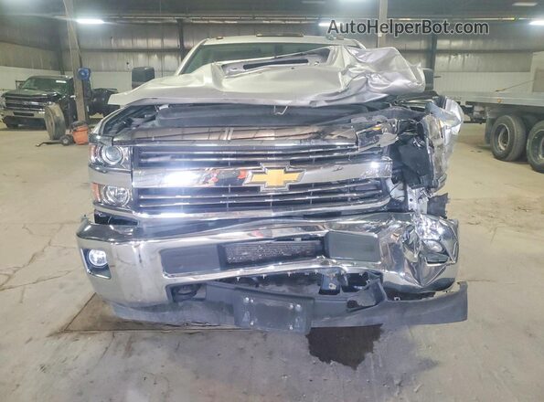 1GC4KZCY3HF229041 2017 CHEVROLET SILVERADO Silver Dashboard view