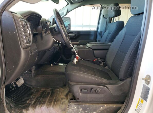 1GC4YNE78MF283554 2021 CHEVROLET SILVERADO White Widok wnętrza z przodu