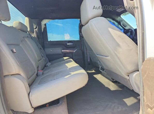 1GC4YPEY7MF117739 2021 CHEVROLET SILVERADO Silver Widok tylnych siedzeń