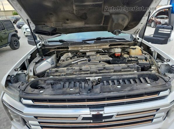 1GC4YREYXLF252966 2020 CHEVROLET SILVERADO White Widok wnętrza z tyłu