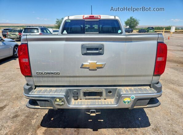 1GCGSBEA0J1186298 2018 CHEVROLET COLORADO Silver Вид підкапотного простору