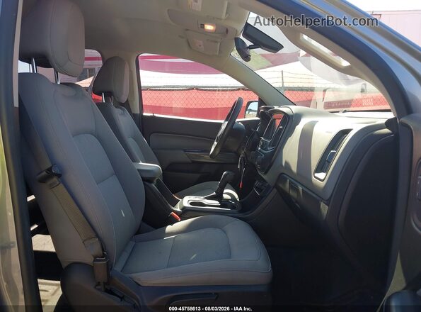 1GCGSBEA8J1240852 2018 CHEVROLET COLORADO Серебряный Вид салона спереди