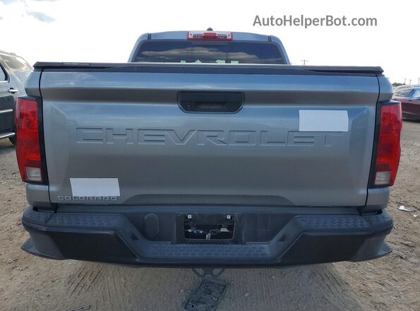 1GCGSBEC8R1309746 2024 CHEVROLET COLORADO Silver Вид ззаду