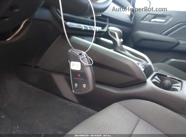 1GCGSCEC5P1140949 2023 CHEVROLET COLORADO Красный Вид панели приборов