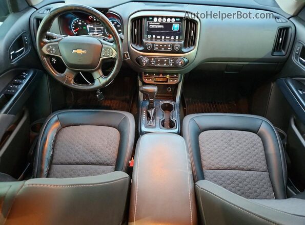 1GCGSDEN3J1115837 2018 CHEVROLET COLORADO Blue Widok deski rozdzielczej