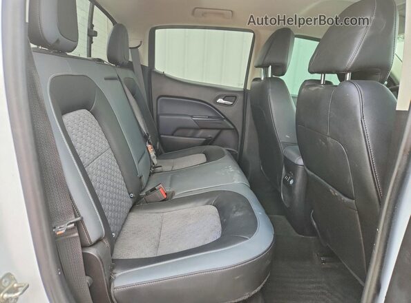 1GCGSDEN7J1127893 2018 CHEVROLET COLORADO White Հետևի նստատեղերի տեսք