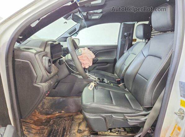 1GCGTBEC4P1161900 2023 CHEVROLET COLORADO White Front interior view