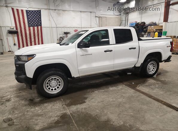 1GCGTBEC5R1272023 2024 CHEVROLET COLORADO White Widok wnętrza 360 stopni