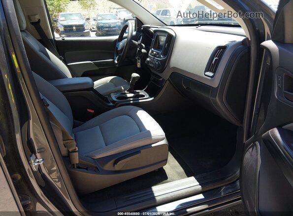 1GCGTBEN0H1268882 2017 CHEVROLET COLORADO Серый Вид салона спереди