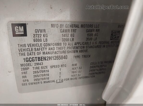 1GCGTBEN2H1265840 2017 CHEVROLET COLORADO Серебряный Вид подкапотного пространства