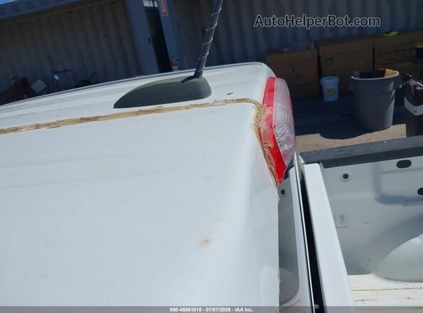 1GCGTBEN4H1275642 2017 CHEVROLET COLORADO White 360 interior view