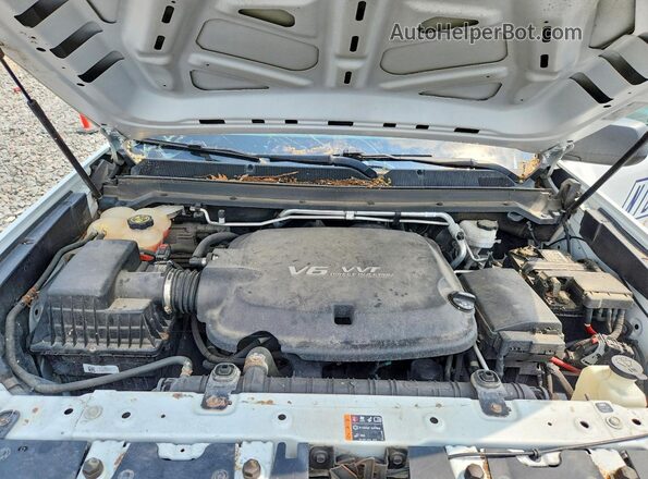 1GCGTBEN6J1151667 2018 CHEVROLET COLORADO White Вид задньої частини салону