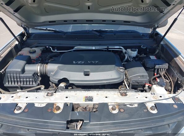 1GCGTBEN8J1261460 2018 CHEVROLET COLORADO Silver Widok z tyłu