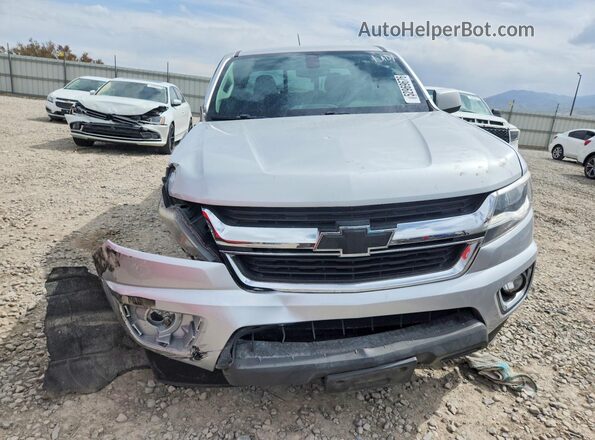 1GCGTCEN0J1118282 2018 CHEVROLET COLORADO Серебряный Вид спереди