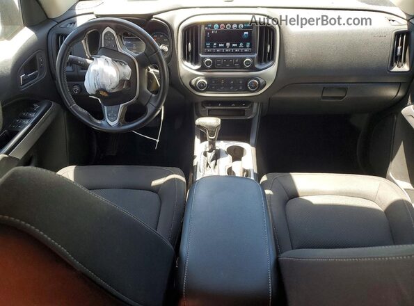 1GCGTCEN9J1289032 2018 CHEVROLET COLORADO Серебряный Вид панели приборов