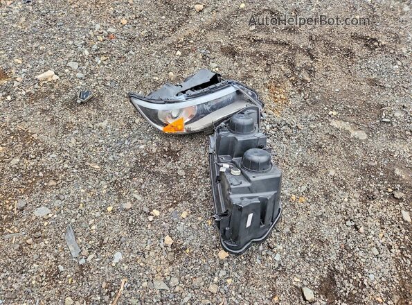1GCGTDE3XG1147690 2016 CHEVROLET COLORADO Красный Вид подкапотного пространства