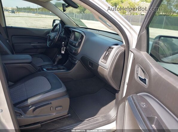 1GCGTDE3XG1270440 2016 CHEVROLET COLORADO Silver Вид салону спереду