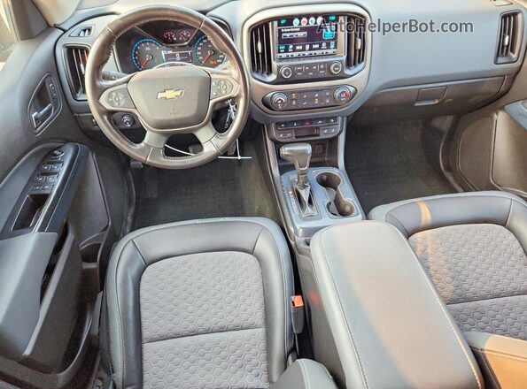 1GCGTDEN3H1154886 2017 CHEVROLET COLORADO Black Dashboard view