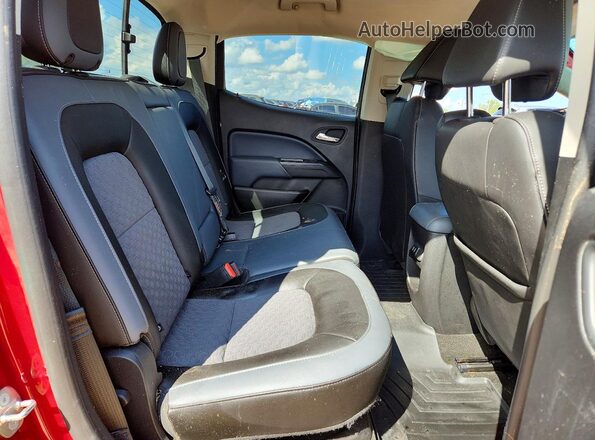 1GCGTDEN5J1258902 2018 CHEVROLET COLORADO Red Rear seats view