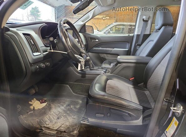 1GCGTDEN7H1211901 2017 CHEVROLET COLORADO Черный Вид салона спереди