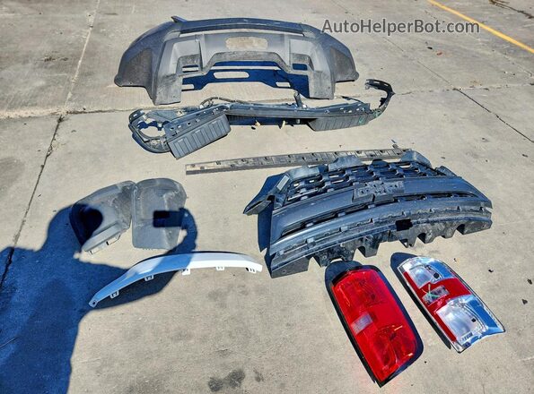 1GCGTEEN8L1232545 2020 CHEVROLET COLORADO Белый Вид подкапотного пространства