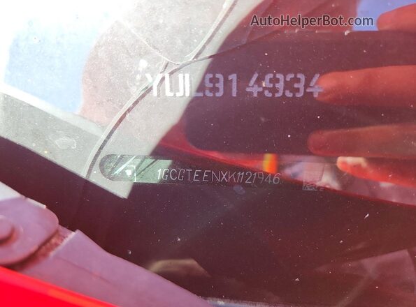 1GCGTEENXK1121946 2019 CHEVROLET COLORADO Red Engine compartment view