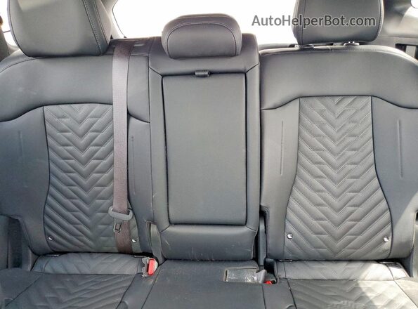 KNDPVDDG2T7297167 2026 KIA SPORTAGE Charcoal Widok tylnych siedzeń