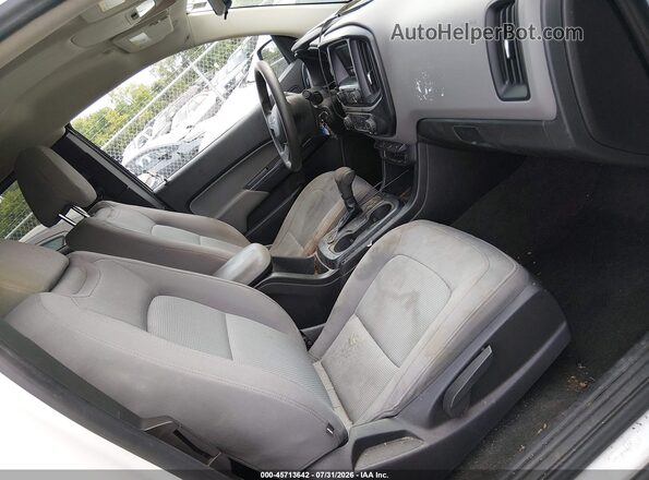 1GCHSBE38G1136313 2016 CHEVROLET COLORADO Белый Вид салона спереди