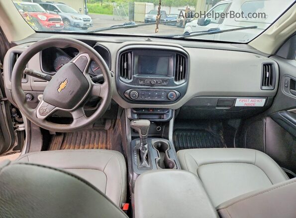 1GCHSBEAXJ1180237 2018 CHEVROLET COLORADO Silver Առջևի վահանակի տեսք