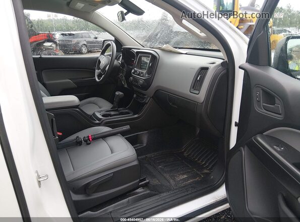 1GCHSBEAXJ1250013 2018 CHEVROLET COLORADO Белый Вид салона спереди