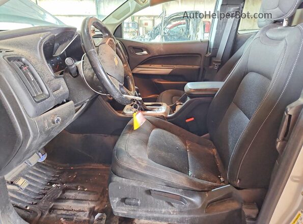 1GCHSCEA8N1165277 2022 CHEVROLET COLORADO Серебряный Вид салона спереди