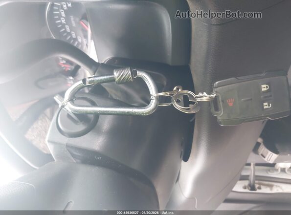 1GCNKNEH0JZ125489 2018 CHEVROLET SILVERADO Белый Вид сзади