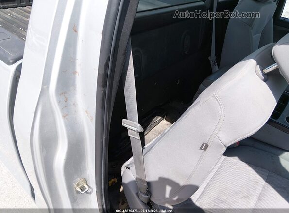1GCNKNEHXGZ244675 2016 CHEVROLET SILVERADO Silver VIN კოდის სტიკერის ხედი