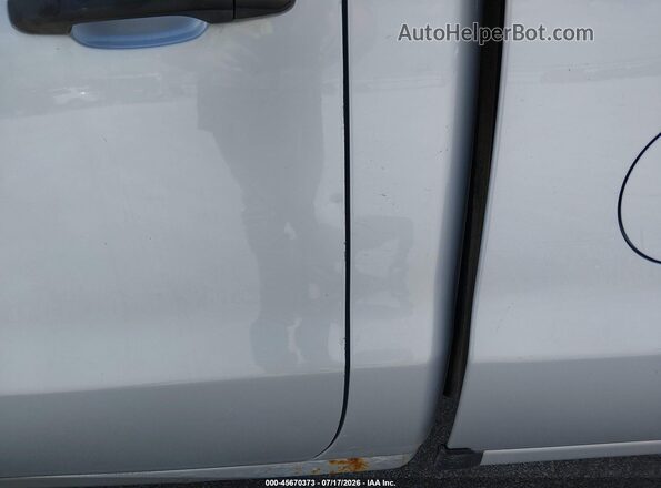 1GCNKNEHXGZ244675 2016 CHEVROLET SILVERADO Silver სალონის 360-გრადუსიანი ხედი