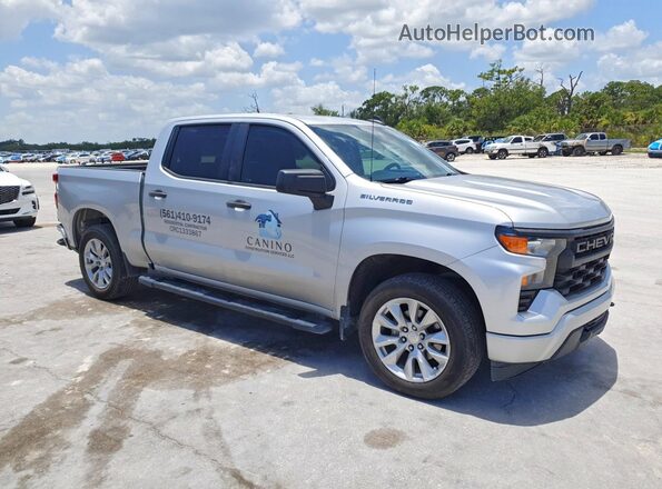 1GCPABEK9NZ531377 2022 CHEVROLET SILVERADO Серебряный Передняя правая четверть