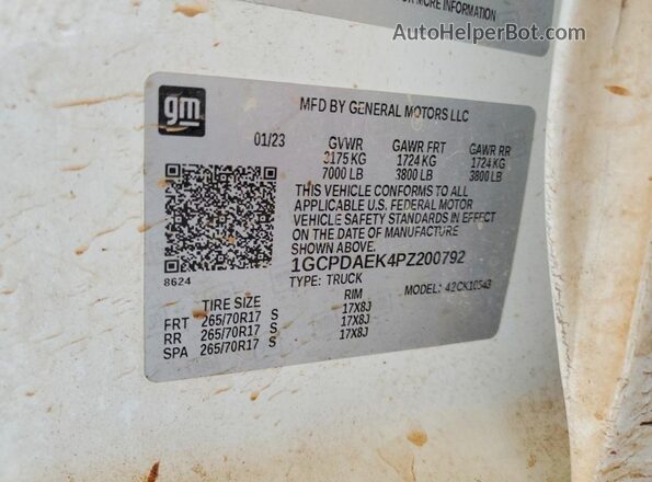 1GCPDAEK4PZ200792 2023 CHEVROLET SILVERADO White VIN კოდის სტიკერის ხედი