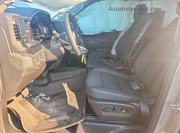 1GCPDKEK8RZ261541 2024 CHEVROLET SILVERADO Silver Front interior view