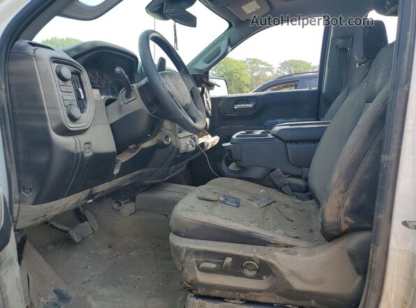 1GCPKBEK0SZ137582 2025 CHEVROLET SILVERADO White Widok wnętrza z przodu
