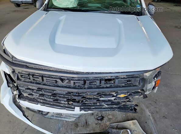 1GCPKBEK6TZ109741 2026 CHEVROLET SILVERADO White უკანა სალონის ხედი