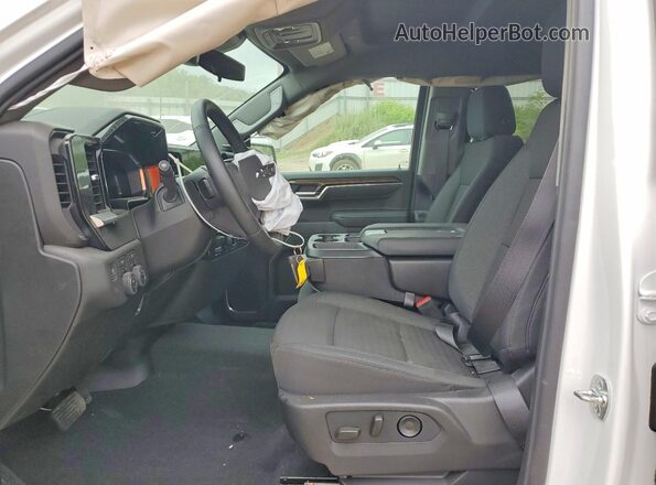 1GCPKWEK9TZ209548 2026 CHEVROLET SILVERADO Белый Вид салона спереди