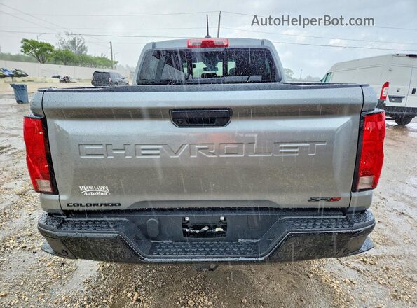 1GCPSBEK6T1236150 2026 CHEVROLET COLORADO Серебряный Вид сзади