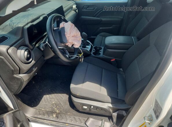 1GCPSBEK9T1163467 2026 CHEVROLET COLORADO White Widok wnętrza z przodu